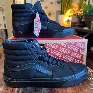 Vans Hightop Lace Up Solid Black Skate Shoe